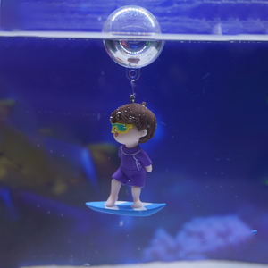 Hoogwaardige Aquaria & Accessoires Hars Creatieve Drijvende Pvc Duiker Surfen Jongen Dimensionale Decoratie Voor <span class=keywords><strong>Aquarium</strong></span> - Product Image 5