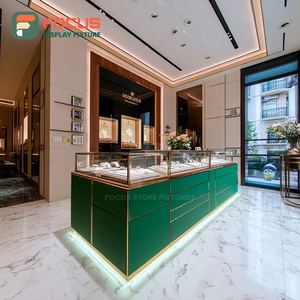 Vitrine en verre pour boutique de bijoux, aménagement personnalisé pour centre commercial, finition stratifiée - Product Image 5