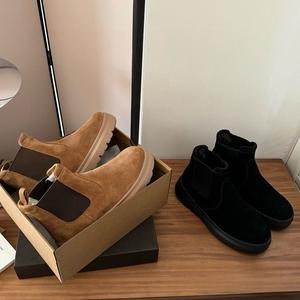 2024 Usine vend de nouvelles bottes de neige conçues sur mesure hommes en cuir véritable Chelsea bottes courtes laine chaud chaussures décontractées bottes nues - Product Image 6