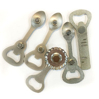 Décapsuleur magnétique créatif en métal personnalisé Suisse, souvenir touristique original pour réfrigérateur