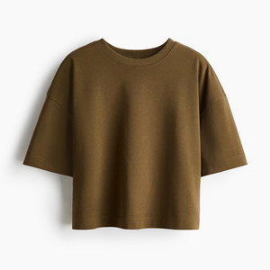 T-shirt court ample pour femme, design tendance, éco-responsable, 100 % coton, conçu pour des mouvements fluides et une apparence soignée - Product Image 1
