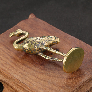 เครื่องประดับนกฟลามิงโกทองเหลืองใหม่สุดฮอต งานฝีมือตกแต่งทองเหลืองโบราณ - Product Image 4