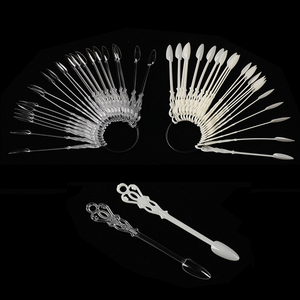 Présentoir de 24 faux ongles transparents naturels avec poignée pour échantillons de vernis gel - Product Image 1