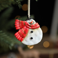 Vintage handgeschilderde hars kerstversieringen rustieke schommelpaard sneeuwpop koekjesvorm boomhangende decoratie retro landelijke stijl