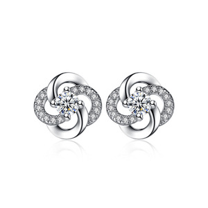Orecchini a Perno con Fiore Rotante e Cristalli per Donne, Accessori Moda Quotidiana - Product Image 3