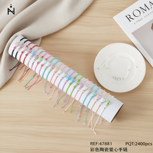 Braccialetti con ciondoli alla moda in ceramica colorata a forma di cuore, Pulsera Tubo, 2400 pezzi - Product Image 3