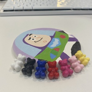 Acryl opake <span class=keywords><strong>gummy</strong></span> multicolor teddybeer kralen met verticale opening, snoepkleurige bedels voor het maken van DIY sieraden - Product Image 1