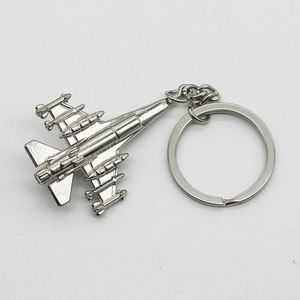 Llavero 3D de satén dorado con diseño de ángel y muñeca adorable, con etiqueta de logotipo personalizada, juego de llaveros de ángel hermosos y personalizados - Product Image 2