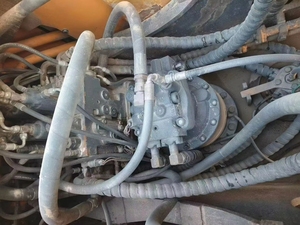 Excavatrice Hyundai 225 d'occasion, 22,5 tonnes, hydraulique, sur chenilles, coréenne, avec moteur, modèle 2023, en promotion - Product Image 6