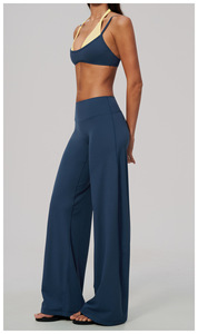 Ensemble tricoté 2 pièces pour femme : haut court sans manches à col halter et pantalon large rayé, respirant, coupe décontractée classique, toutes saisons - Product Image 5