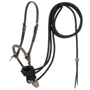 Sillín Western de Cuero Vacuno Argentino Liso con Colgador Bosal y Cordón Mecate Bicolor Negro - Product Image 4