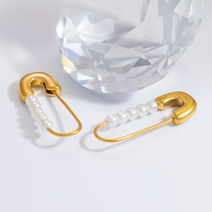 ต่างหูมุกทรงหยดน้ำ ชุบทอง 18K สแตนเลสสตีล ต่างหูแบบติดหู รูปทรงเรขาคณิต เหมาะสำหรับใส่ทุกวัน เครื่องประดับแฟชั่น - Product Image 4