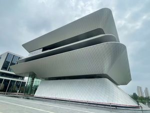 Paneles de Muro Cortina de Aleación de Aluminio Modernos con Superficie Anodizada para Aplicaciones Exteriores en Edificios - Product Image 3