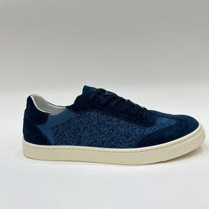 รองเท้าผ้าใบผู้ชายสไตล์สปอร์ตเดินสบาย หนังวัวฟอกแบบผสมสี ดีไซน์ทันสมัย ขายส่งจากโรงงาน คุณภาพสูง - Product Image 4