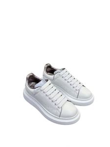 Zapatos Casuales de Mujer de Cuero de Alta Calidad al por Mayor, Zapatos Deportivos para Hombre con Suela Gruesa para Caminar - Product Image 5