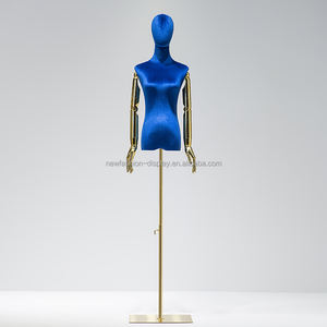 Maniquí de <span class=keywords><strong>ropa</strong></span> de medio cuerpo <span class=keywords><strong>a</strong></span> la moda para mujer, terciopelo ajustable para la parte superior del cuerpo con brazo dorado flexible hecho de plástico - Product Image 6