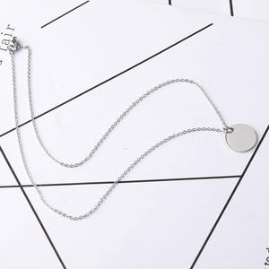 맞춤형 로고 18K 골드 도금 스테인레스 스틸 라운드 펜던트 목걸이 트렌디 한 링크 체인 목걸이 여성을위한 선물 - Product Image 5