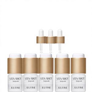 Ampolla Iluminadora con Vitamina C y Ácido Hialurónico para una Piel Radiante y Antienvejecimiento, Solución Ligera y Profesional para el Cuidado Facial - Product Image 1