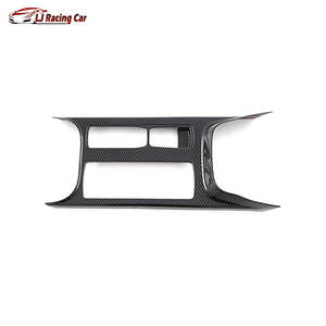 Couverture de cadre de porte-gobelet avant en plastique de haute qualité aspect carbone pour l'<span class=keywords><strong>intérieur</strong></span> de la voiture, compatible avec <span class=keywords><strong>Ford</strong></span> <span class=keywords><strong>Focus</strong></span> <span class=keywords><strong>2022</strong></span> - Product Image 6