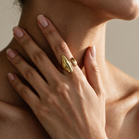 Cincin Daun Terbuka Baja Anti Karat Berlapis Emas 18K untuk Wanita, Polesan Modern, Dapat Disesuaikan, Hadiah Pesta, Grosir OEM