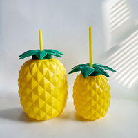 Plastic rietjes 600ml creatieve drinkfles kleurrijke ananas Luau tuinfeest bekers