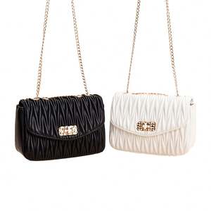 Sacs à bandoulière en treillis de diamants tendance 2025 pour femmes, sacs à main, fleur de camélia, petits sacs à bandoulière de luxe, sac à bandoulière pour femme - Product Image 1