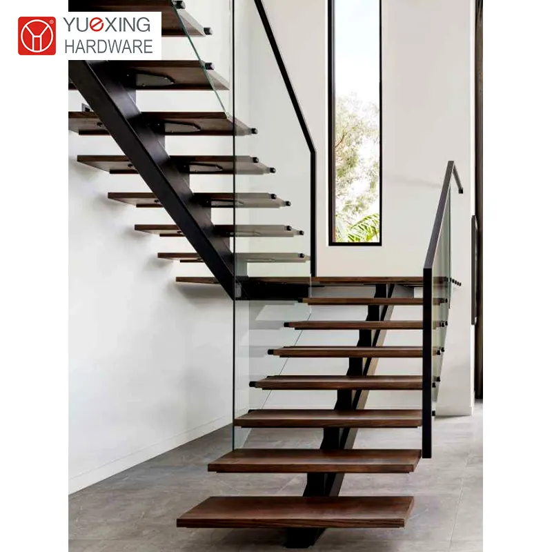 Contemporary Mono Stringer Staircase: Infusing Modern Flair into Your Home's Design