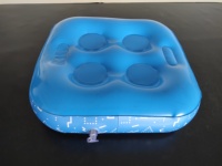 Plateau flottant gonflable en PVC à 6 trous pour boissons, support de bar à glace, impression personnalisée, vente en gros à prix abordable