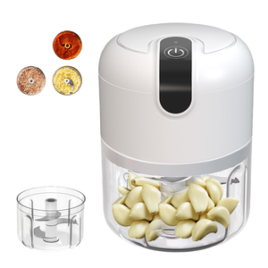 Licuadora Portátil Mini Recargable, de Plástico, con Batería, Electrodoméstico de Cocina para Uso Doméstico y al Aire Libre - Product Image 2