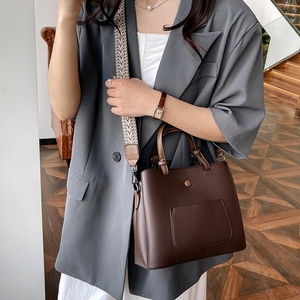 Sac à main rétro texturé, nouveau <span class=keywords><strong>style</strong></span> transfrontalier <span class=keywords><strong>S</strong></span> pour femme 2024, bandoulière à une épaule de grande capacité à la mode - Product Image 3
