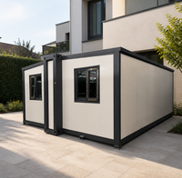 Casa Moderna Expandible y Plegable con Paneles de Pared Ligeros y Ventanas con Marco Oscuro para Uso Residencial y en Proyectos