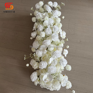 ฉากหลังงานแต่งงานสุดหรูหรา ตกแต่งซุ้มโค้งด้วยดอกกุหลาบสีขาว - Product Image 5
