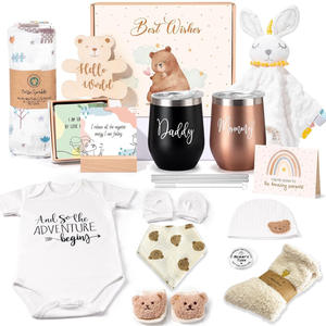 Ensemble cadeau de vêtements <span class=keywords><strong>pour</strong></span> bébé nouveau-né comprenant un bavoir triangulaire, des chaussettes, une serviette de bain, une couverture confortable - en coton - Product Image 1