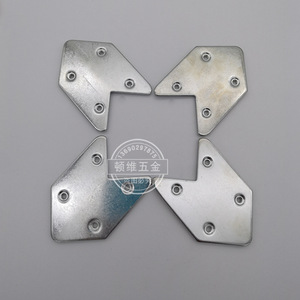 Soporte de Esquina de Aluminio Autonomy 11, Resistente, para Gabinetes y Puertas - Product Image 1