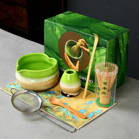 Ensemble d'outils à matcha en céramique en forme de cœur avec bol à bec verseur, outils de préparation du thé, couvercle, fouet et accessoires pour matcha