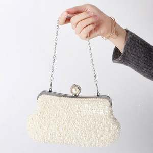 Bolsos de Noche con Forma de Corazón y Pedrería para Mujer, Bolso de Mano de Cristal Dorado para Fiesta de Graduación - Product Image 3