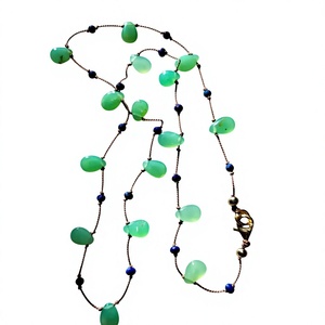 Collar de Piedras Preciosas Hecho a Mano con Calcedonia Verde y Lapislázuli, Proveedor de Joyería con Cuentas de Varias Piedras al por Mayor - Product Image 1