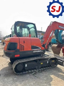 Excavadora hidráulica pequeña sobre orugas usada de alta calidad, Doosan DX60-9C, en stock y a bajo precio para la venta. - Product Image 5