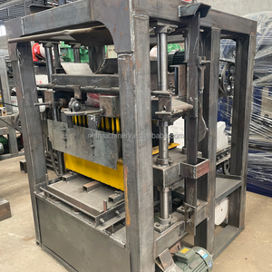 Machine économique QT4-26 pour la fabrication de blocs de <span class=keywords><strong>ciment</strong></span> pleins et creux, facile à utiliser, pour petites entreprises, avec générateur diesel - Product Image 1