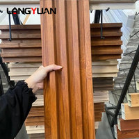 Panneau Mural Moderne Imperméable Ignifuge en PVC WPC, Lame Rainurée en Composite Bois-Plastique pour Revêtement Intérieur/Extérieur d'Hôtel ou de Télévision