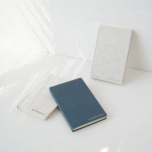 Monogramme Journal Dieu Spirituel Premium Blanc Gratitude Néonatale Lin Couverture Affirmations Manifestation Journal Cahier - Product Image 1