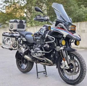 Motocicleta <span class=keywords><strong>BMW</strong></span> R1200GS Boxer de Doble Cilindro, Refrigeración por Aire y Líquido, 1170cc, Touring, Alto Torque, ABS, <span class=keywords><strong>ASC</strong></span>, Apta para Aventuras - Product Image 3