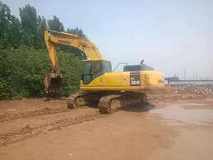 Excavadora Usada de Servicio Pesado con Motor Cummins, Gran Capacidad de Elevación, Apariencia Moderna, Komatsu PC300-7, para Recuperación de Terrenos - Product Image 3