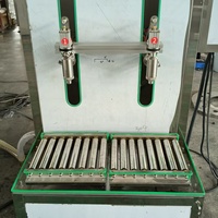 Machine de remplissage d'huile pour petits moteurs, machine de remplissage d'huile 20l, machine de remplissage semi-automatique à 2 têtes de type pesage