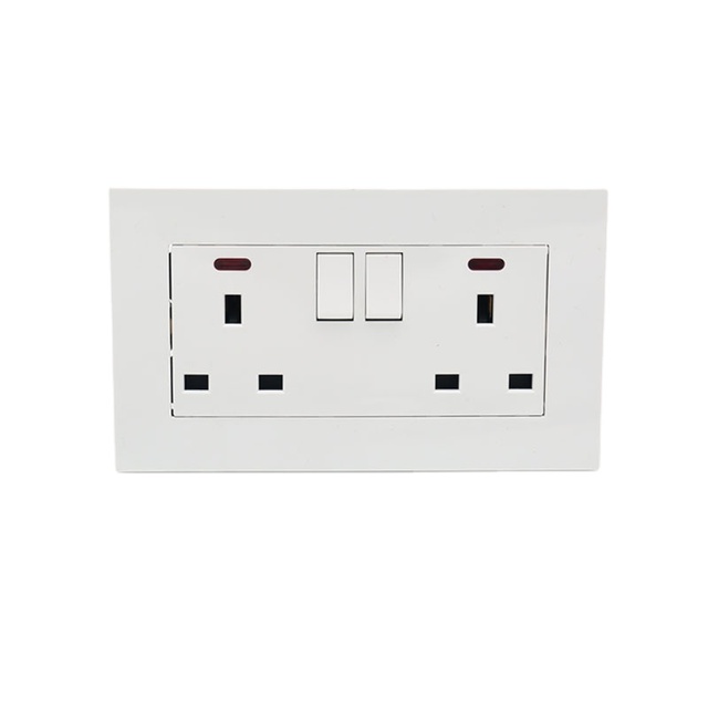 BENDI C64 Industrial Hospital Framed Matte PC Panel UK CE Standard 2 Gang 13A Double Switched Wall Socket USB Type-C IP22 250V 6