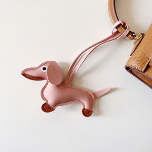 Porte-clés en cuir PU en forme de chien mignon de dessin animé, pendentifs de sac, décoration, porte-clés de voiture, vente en gros - Product Image 6