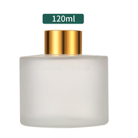 Großhandel Suther 120ml Mattierte Luxus-Duftdiffusor-Glasflasche in Wunschfarbe mit rundem Kronenverschluss für Aromatherapie