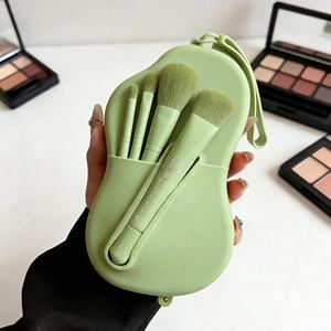 Pochette en silicone pour gloss à lèvres, pochette carrée en silicone pour cosmétiques et articles de toilette de voyage, sac de maquillage en silicone - Product Image 1