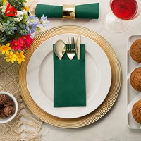 Serviette blanche en papier imprimé avec couteau et fourchette pour Restaurant