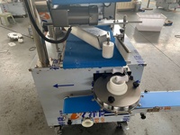 Machine automatique de formage de pains Bao, machine à fabriquer des pains farcis à la vapeur pour les usines alimentaires